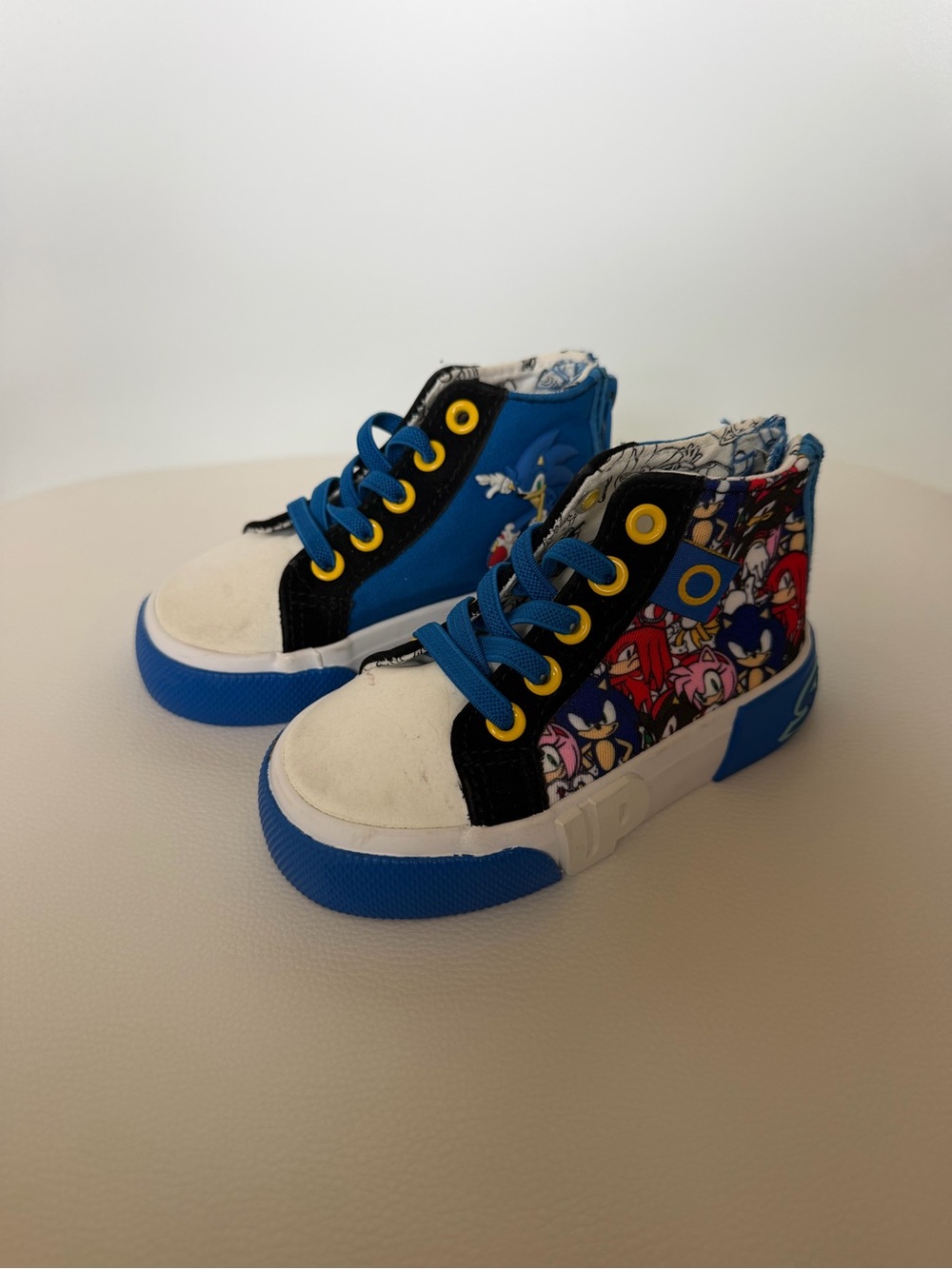 Sonic The Hedgehog Toddler Boys High Top Sneakers Blue Size 6 Zipper Back SEGA